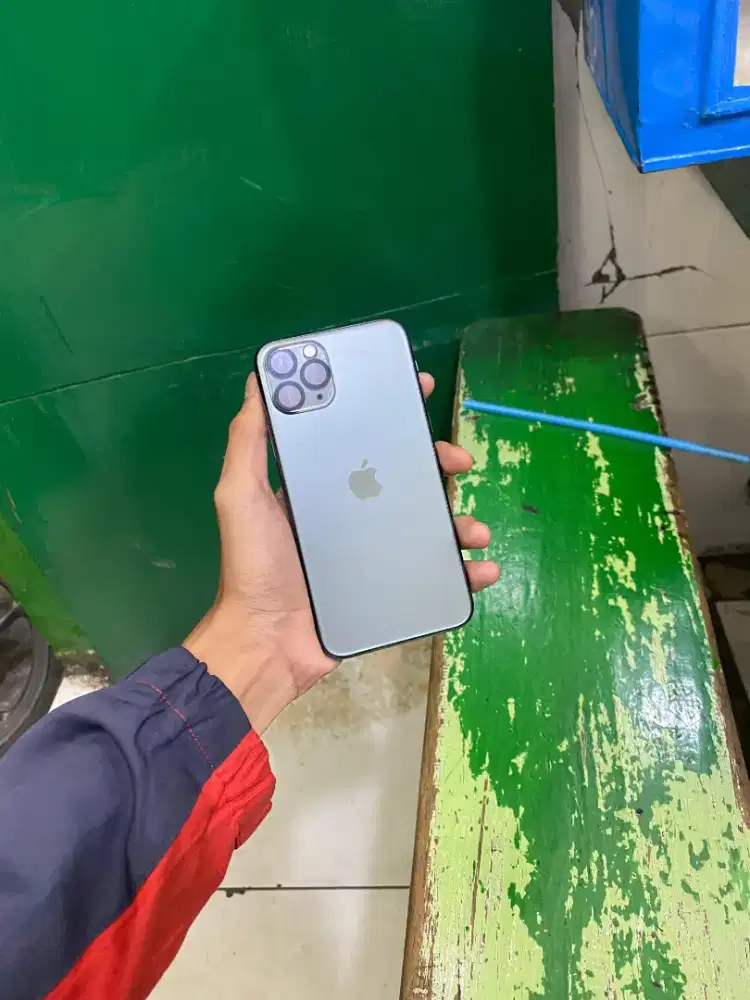 Iphone 11 pro 64 inter pemakaian pribadi