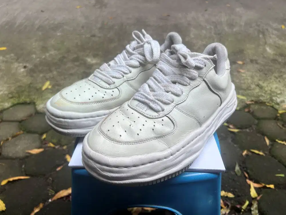 Maison Mihara Yasuhiro Wayne (MMY Wayne)