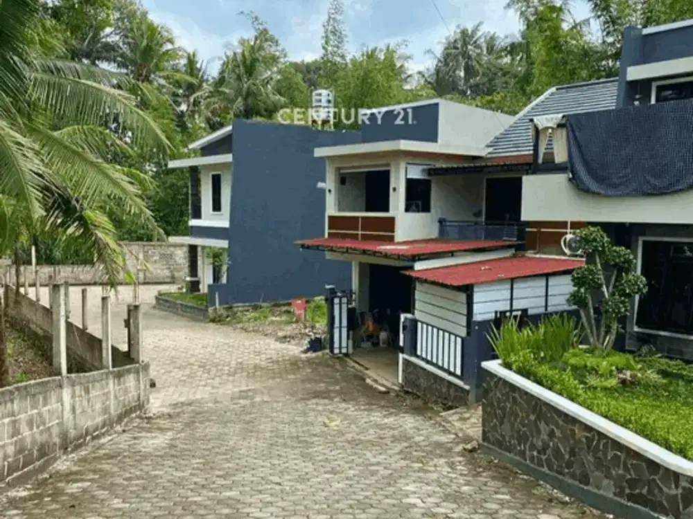 Rumah Mezzanine Dalam Perumahan Di Mlati Dengan View Sungai