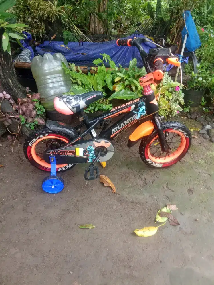 Sepeda 12 San anak siap pakai