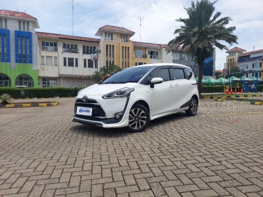 Garansi Mesin 1th Toyota Sienta 1.5 Q Bensin-AT Putih 2018