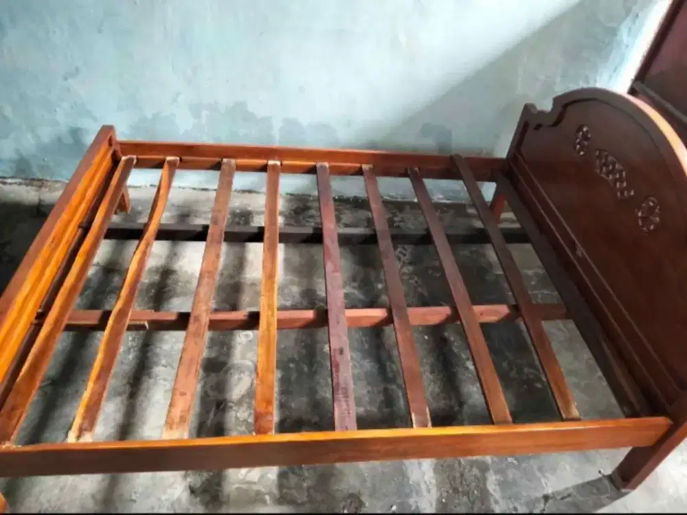 Divan/Dipan Kayu Jati