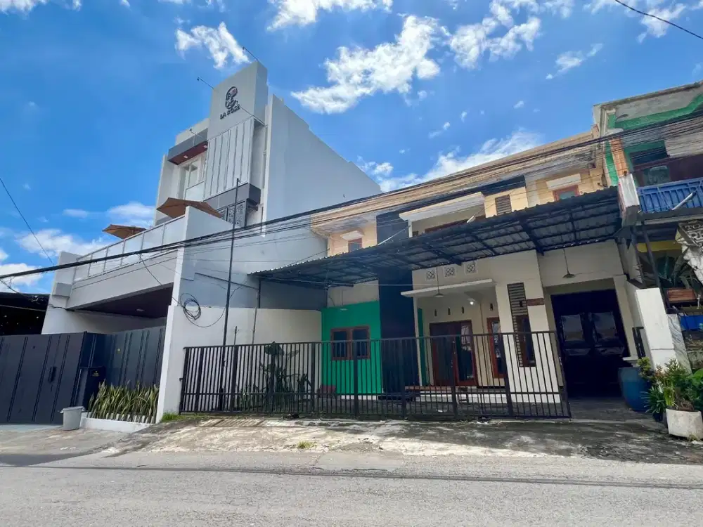 Rumah Kost + Toko Poros Jalan Raya Depan Kampus UMM