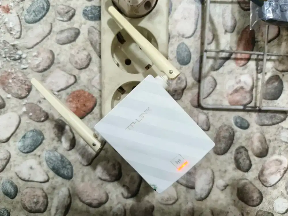 TP-LINK TL-WA855RE WIFI RANGE EXTENDER