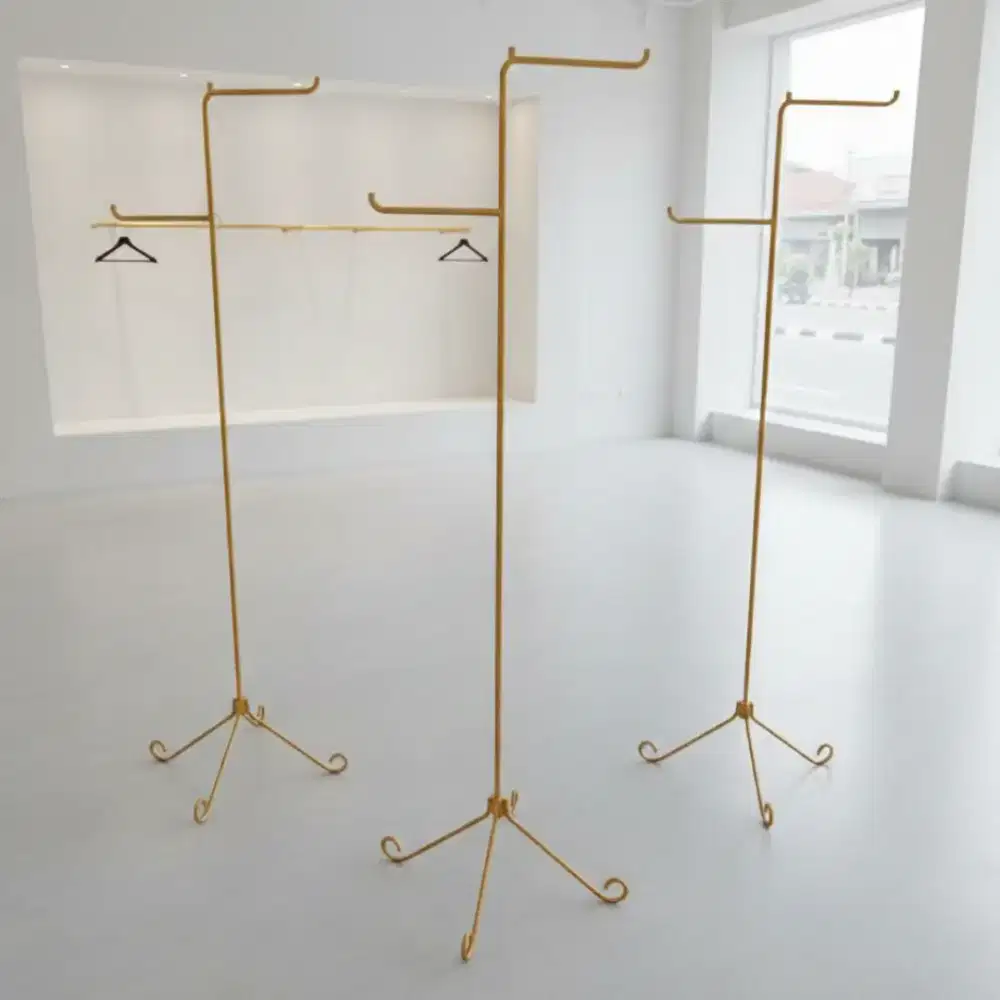 STAND HANGER 2 ARAH GOLD
