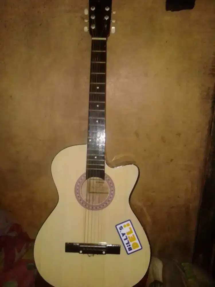 DiJual aja nih gitar Yamaha (Nego)