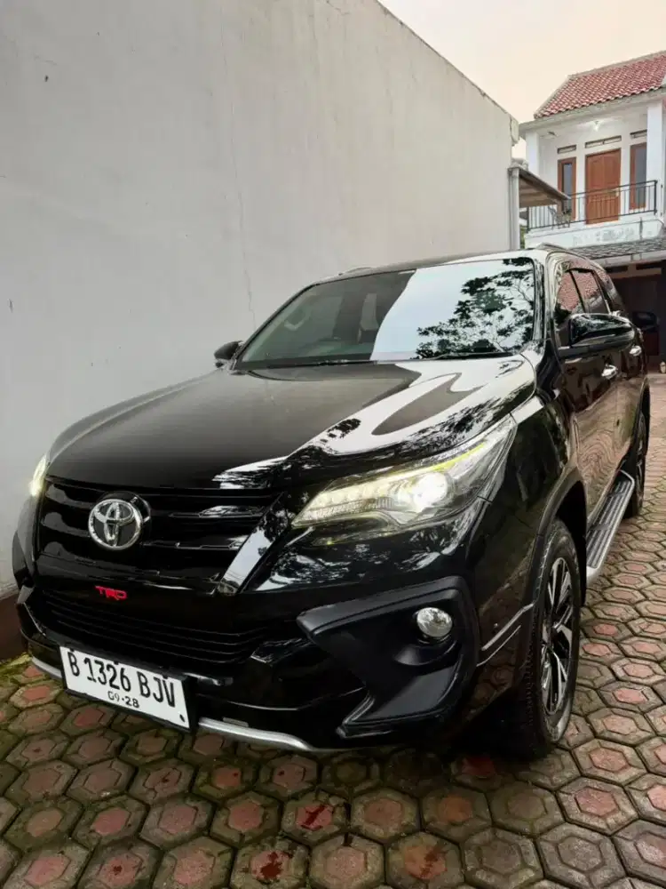 FORTUNER VRZ TRD DIESEL AT