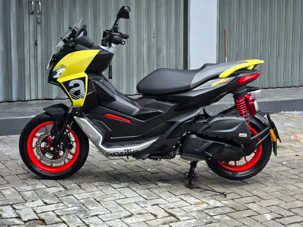 Big Matic Aprilia SR GT 200 th 2022 Km 8rb Modif Turing Like New