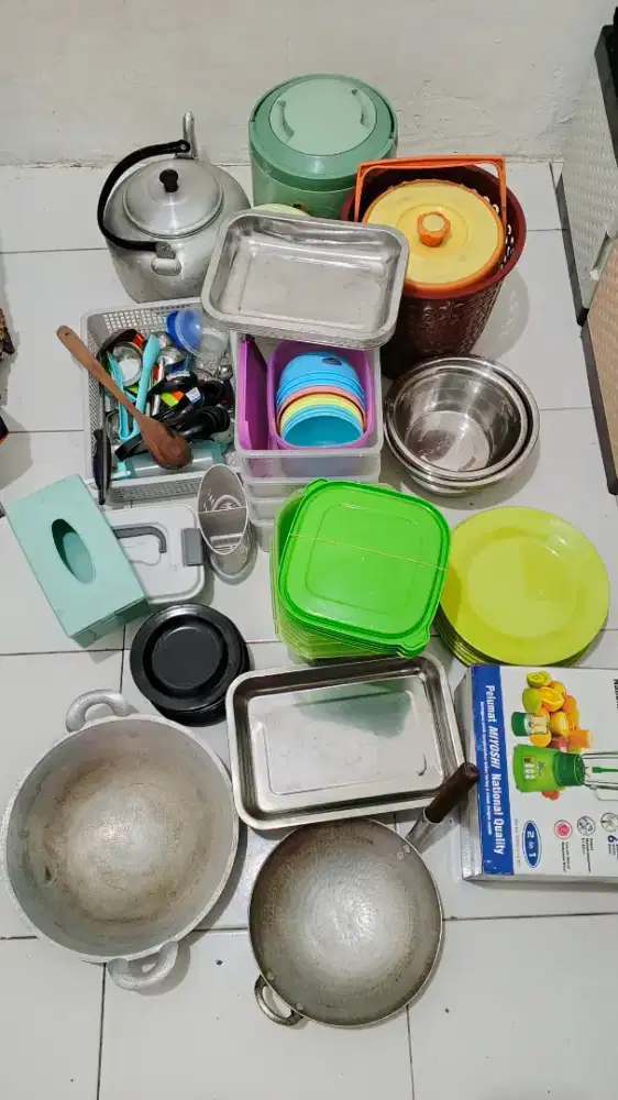 PERLENGKAPAN RUMAH TANGGA/JUALAN