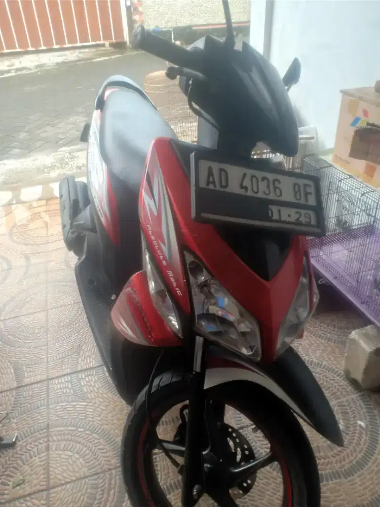 Vario Cw merah hitam ORI pabrik tahun 2013
