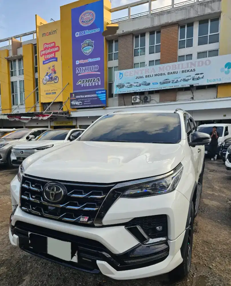 Fortuner GR 2.8 AT 2023 putih istimewa dp 85 jt