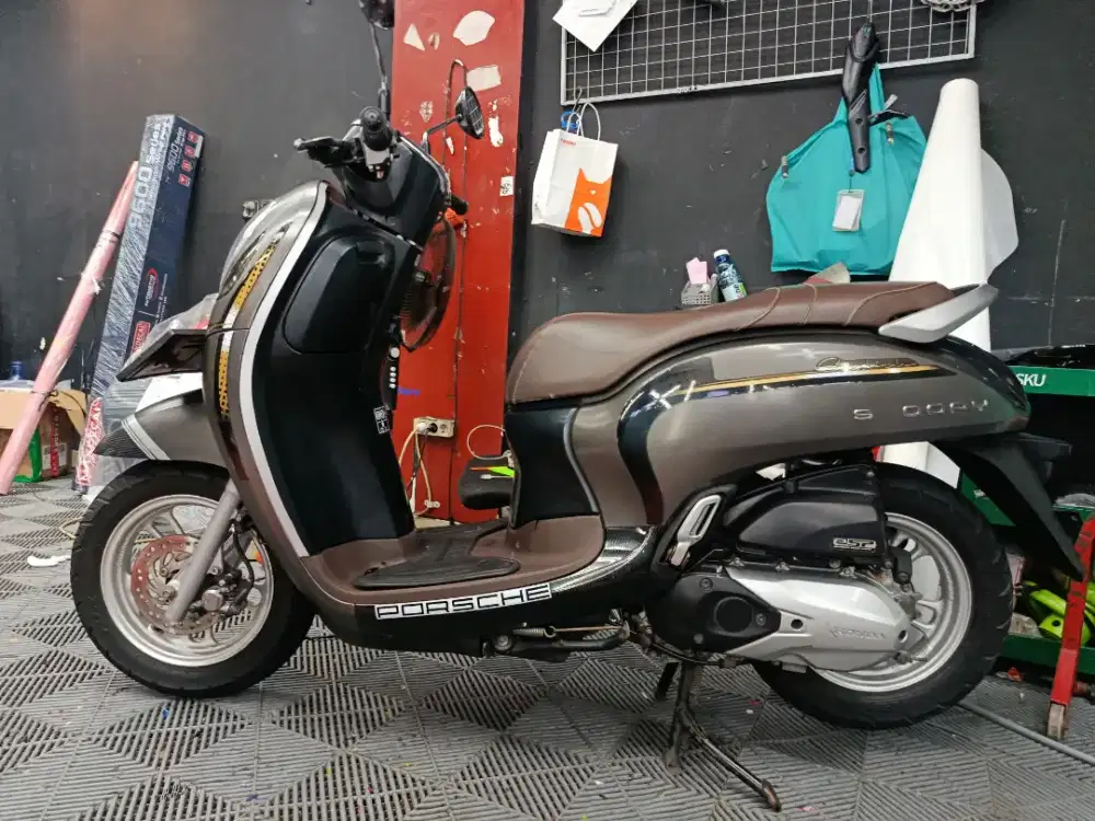 Jual Honda Scoopy 2023 surat lengkap pajak hidup