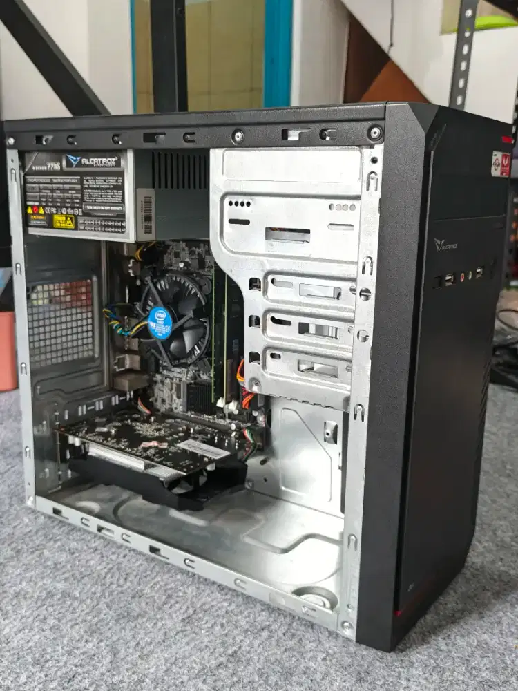 Cpu gaming core i7 vga 2gb sudah ssd