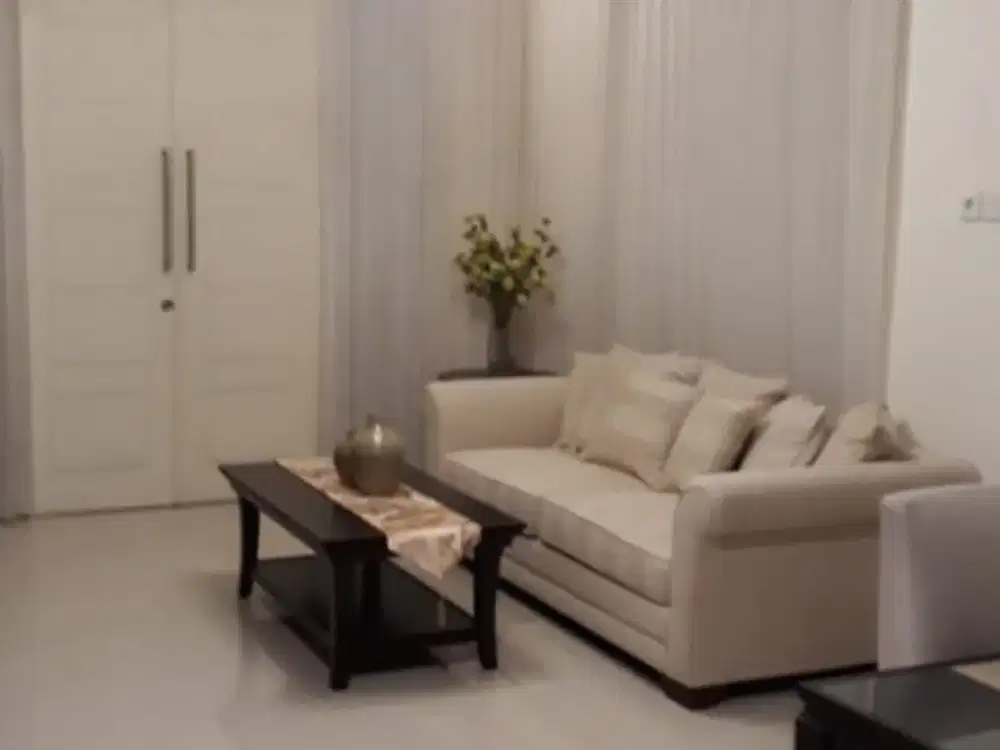 Rumah Pakuwon City Kenjeran Lebak Surabaya Full Furnish Lebar 10m