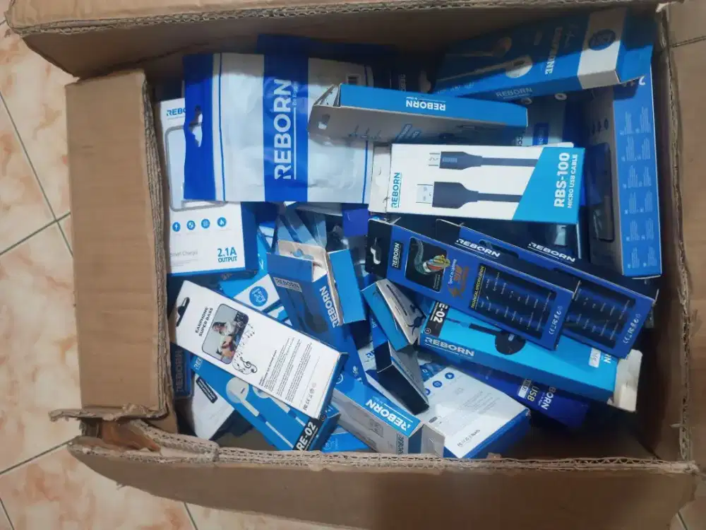 Aksesoris hp reborn bekas konter