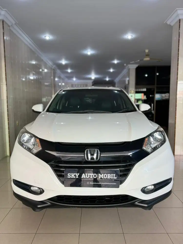 Honda HRV E CVT Putih 2016