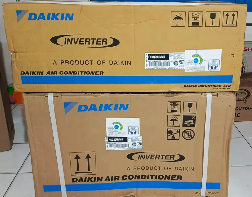 Ac Daikin 3/4 pk Inverter made in Thailand