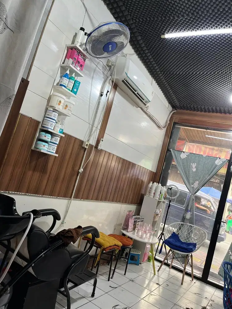 di cari capster buat salon