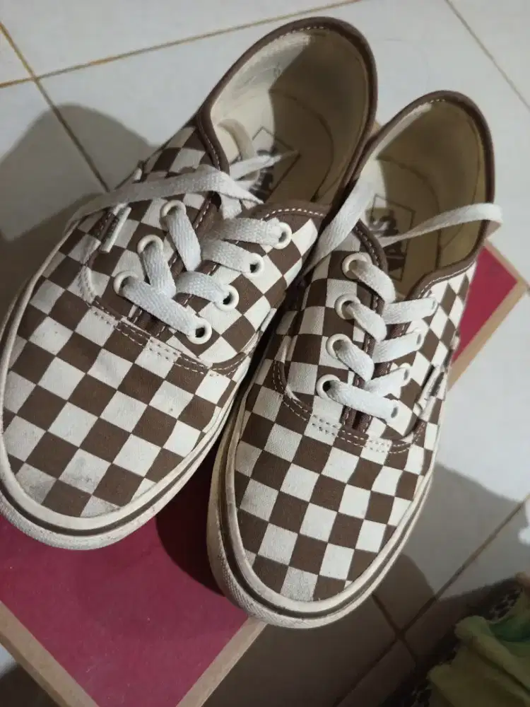SEPATU VANS ORI 100% PEMAKAIAN PRIBADI CEWEK LENGKAP