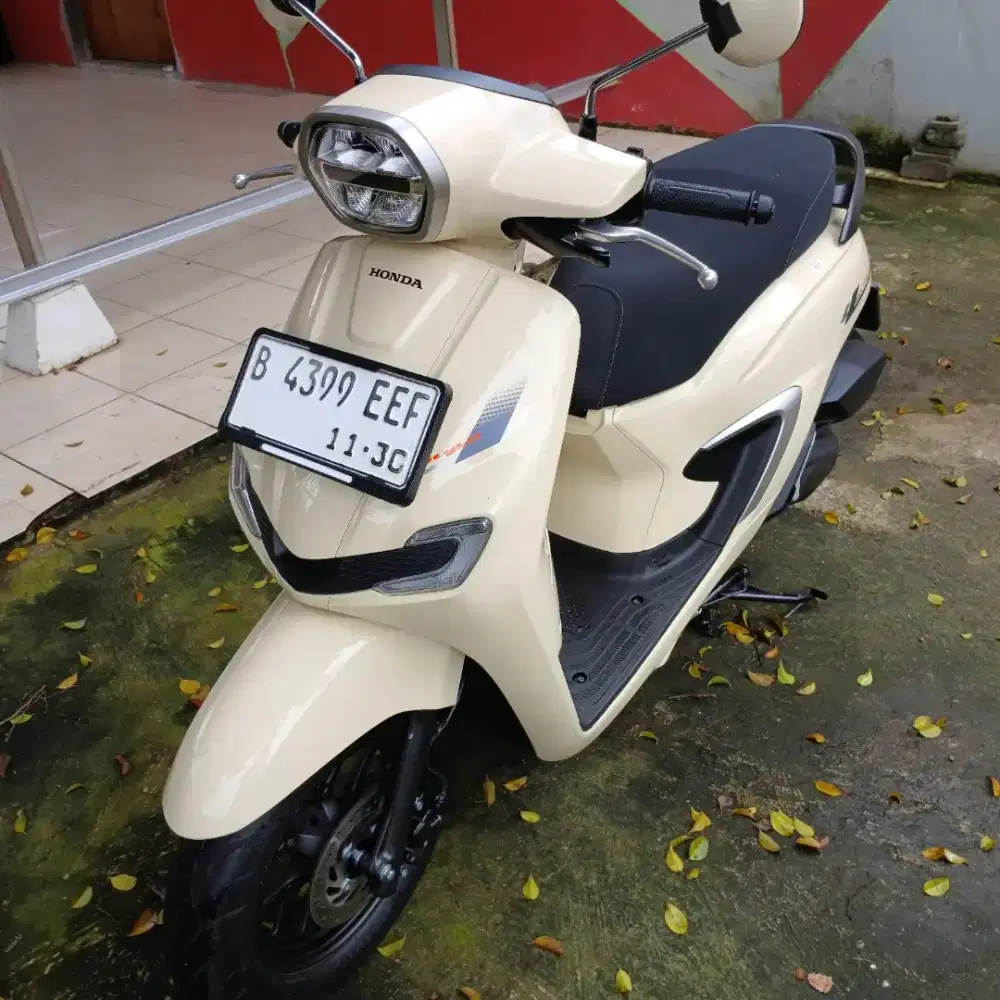 Di jual Honda stylo 160cbs Tahun 2025 KM 900perak
