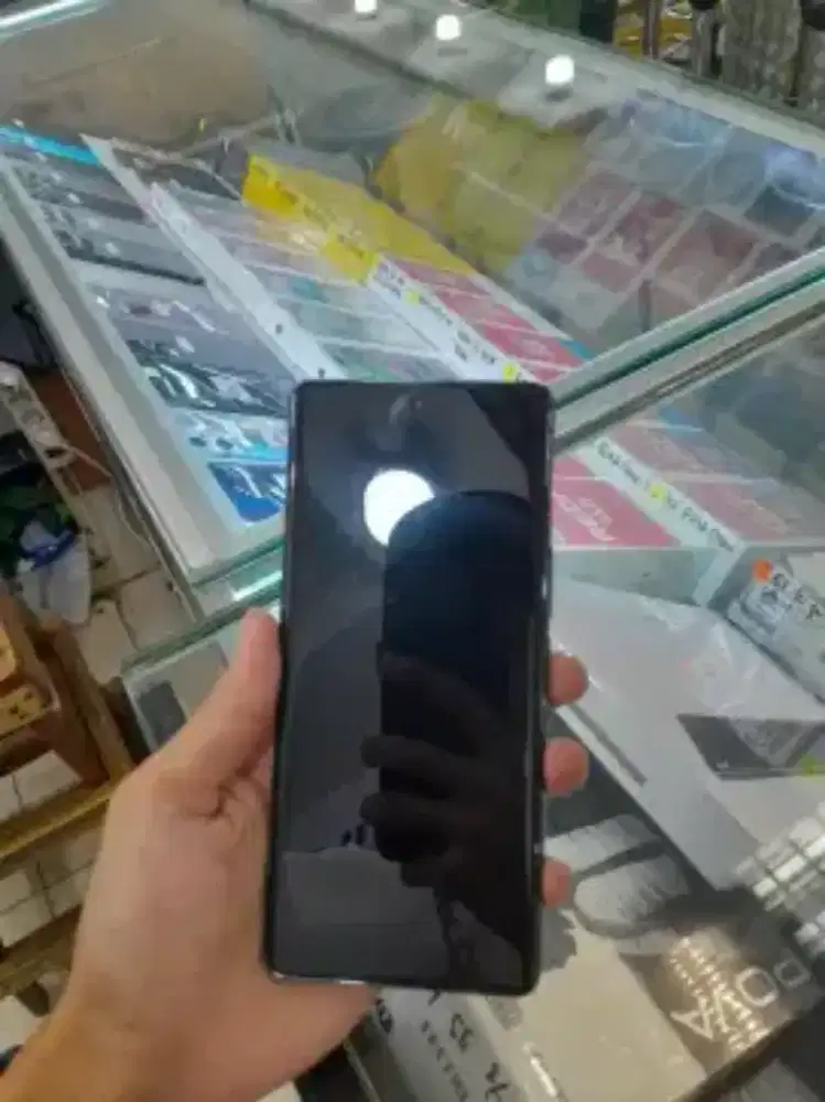 Vivo V30 5G Ram 8/256