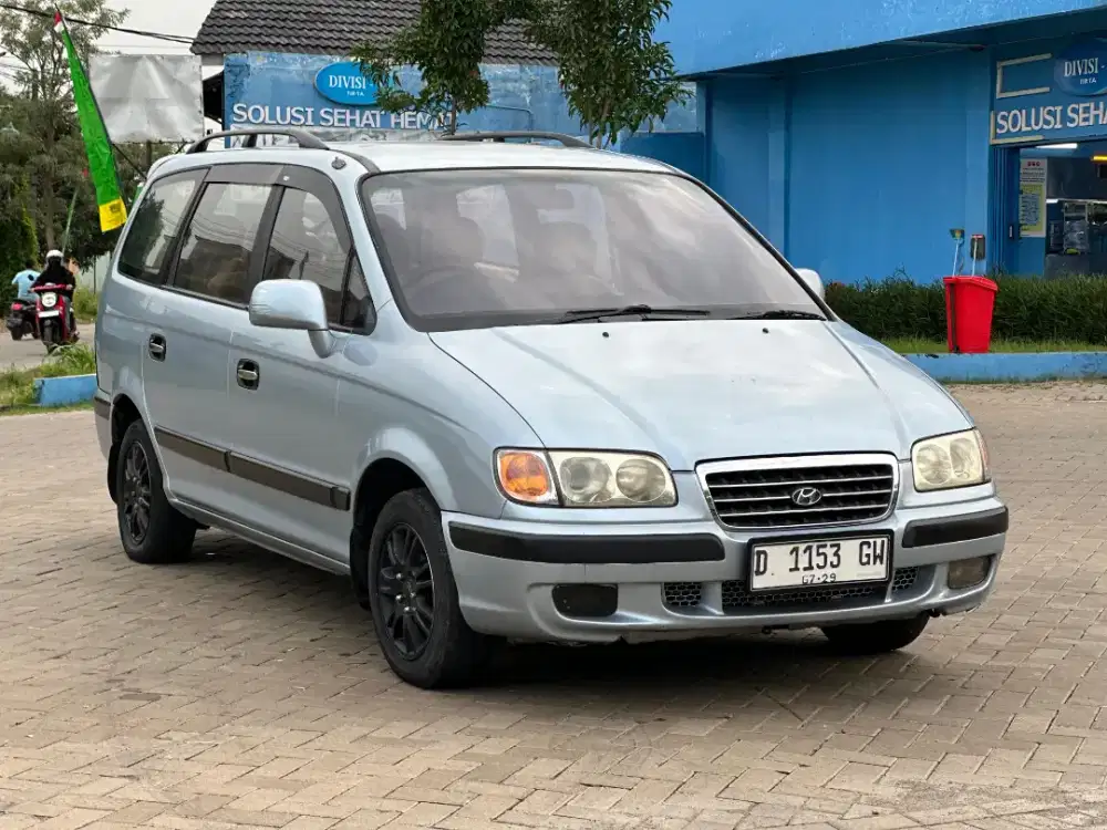 Hyundai trajet GL8 2004