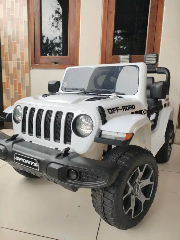 Jual mobilan anak jeep