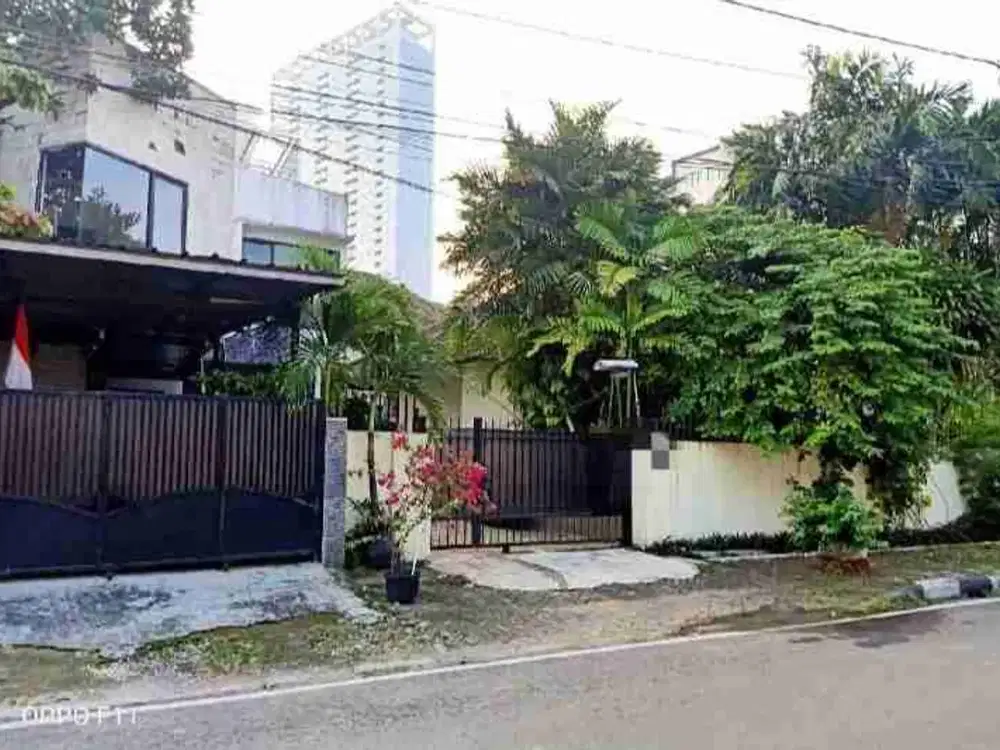 Dijual Rumah Hook area Cikini LT 805 mtr Cikini,zona komersial Jakarta Pusat