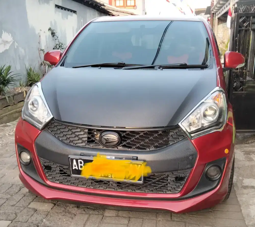 Daihatsu Sirion 1.3 MT th 2015