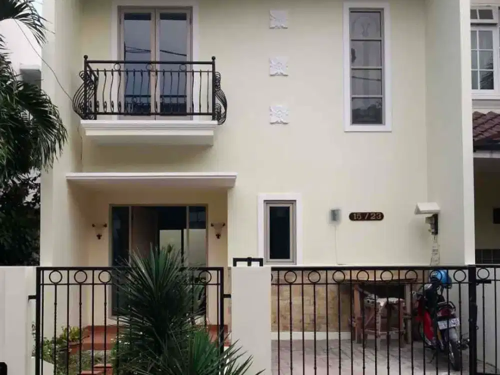 Dijual/Disewakan Rumah Dua Lantai Citra Grand Cibubur