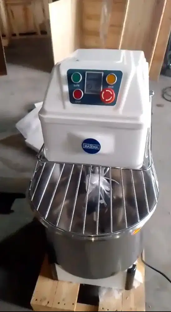 Spiral mixer 30 liter (5-8 kg tepung) merk Masema Import China Murah