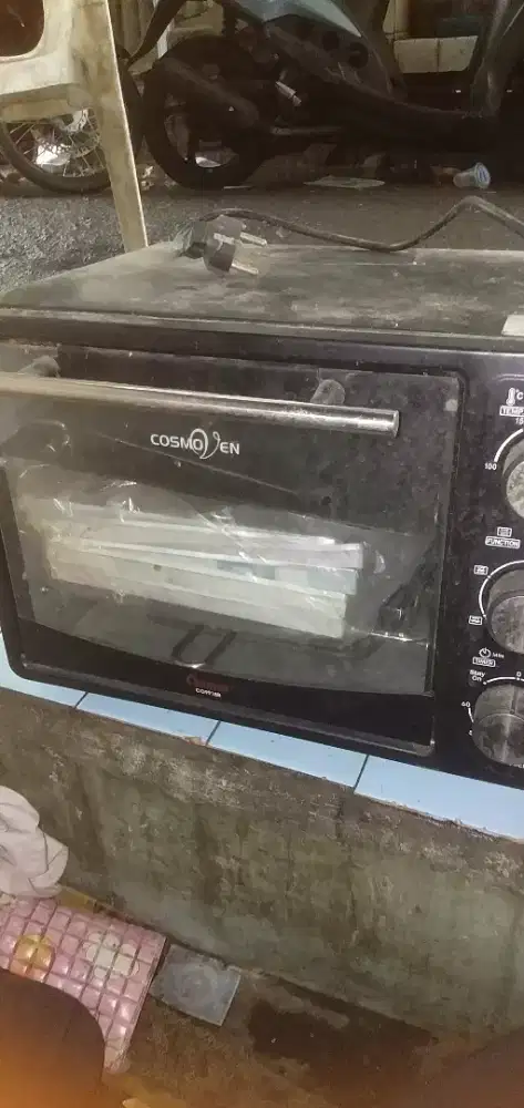 Oven listrik merek cosmos