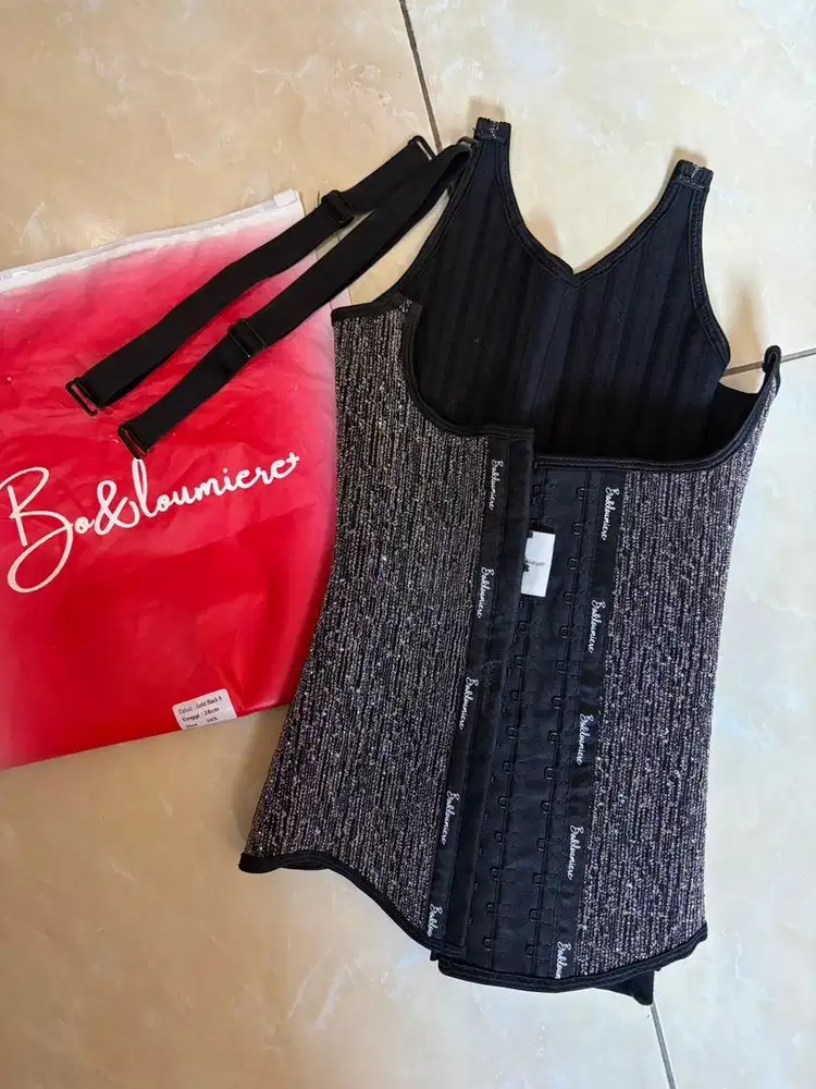 BLONDLOU KORSET LONGSO FULL LATEX CIKOR