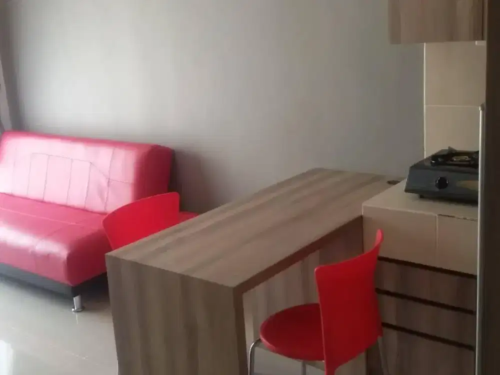 Apartemen Skyline Paramount Gading Serpong View Pool