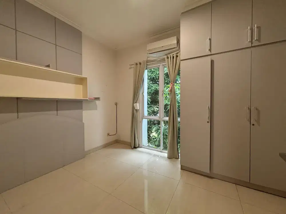 Rumah bagus 2 lantai di Alam Sutera cluster Onyx