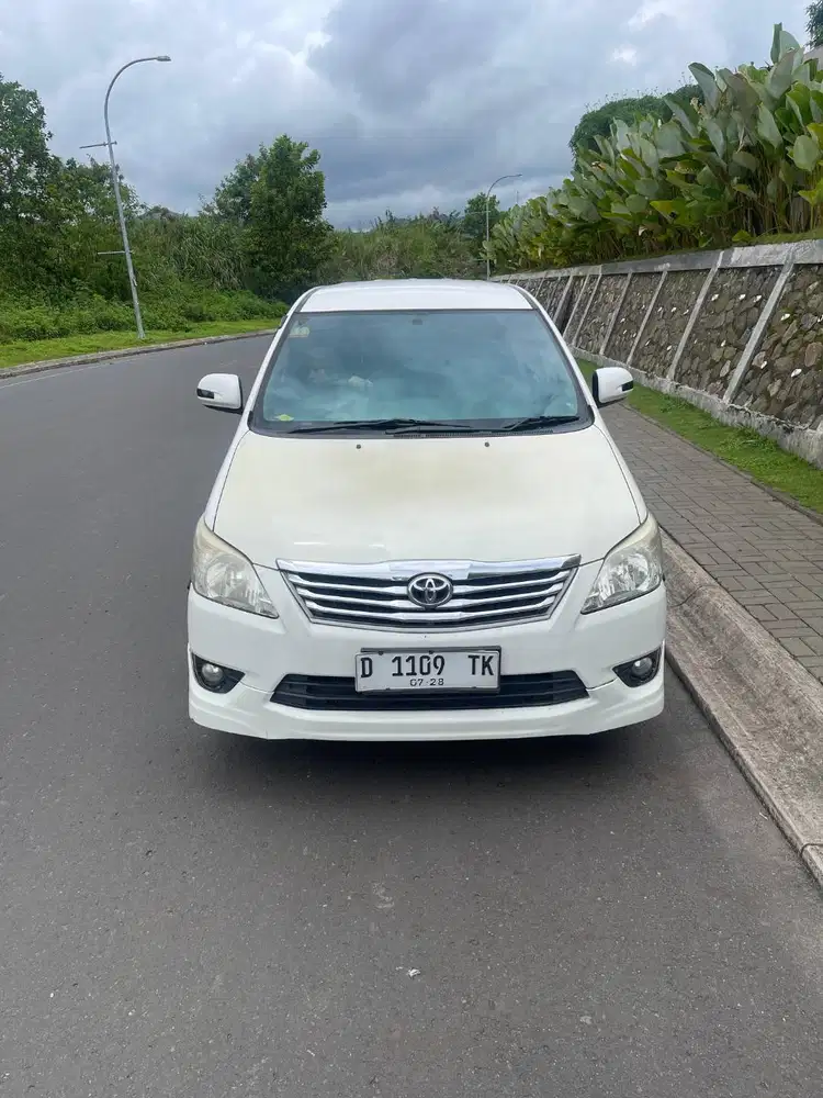TOYOTA KIJANG INNOVA 2013 TYPE G 2.0 LUXURY