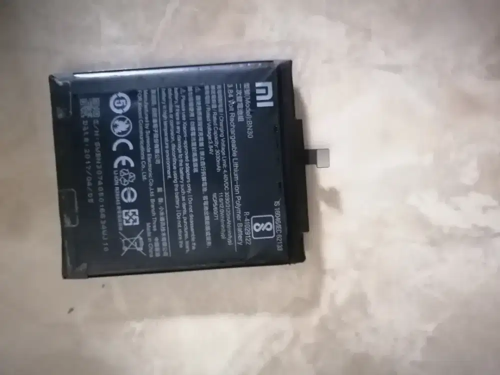 Battery bekas Huawei dan Xiaomi tidak kembung