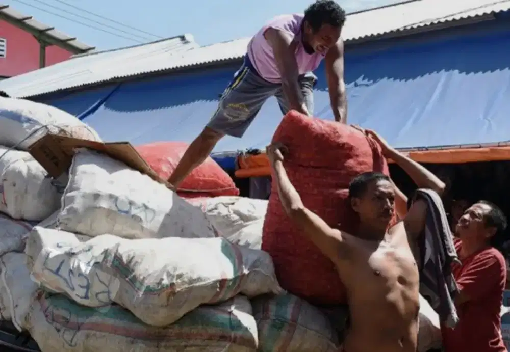 Dibutuhkan Segera Helper angkutan