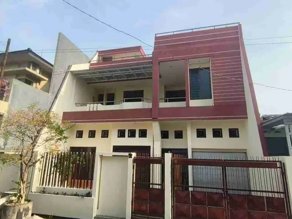 RUMAH FULL RENOVASI DIJUAL MURAH LOKASI DI PERUMAHAN. DARMO INDAH TIMUR KEC. TANDES
