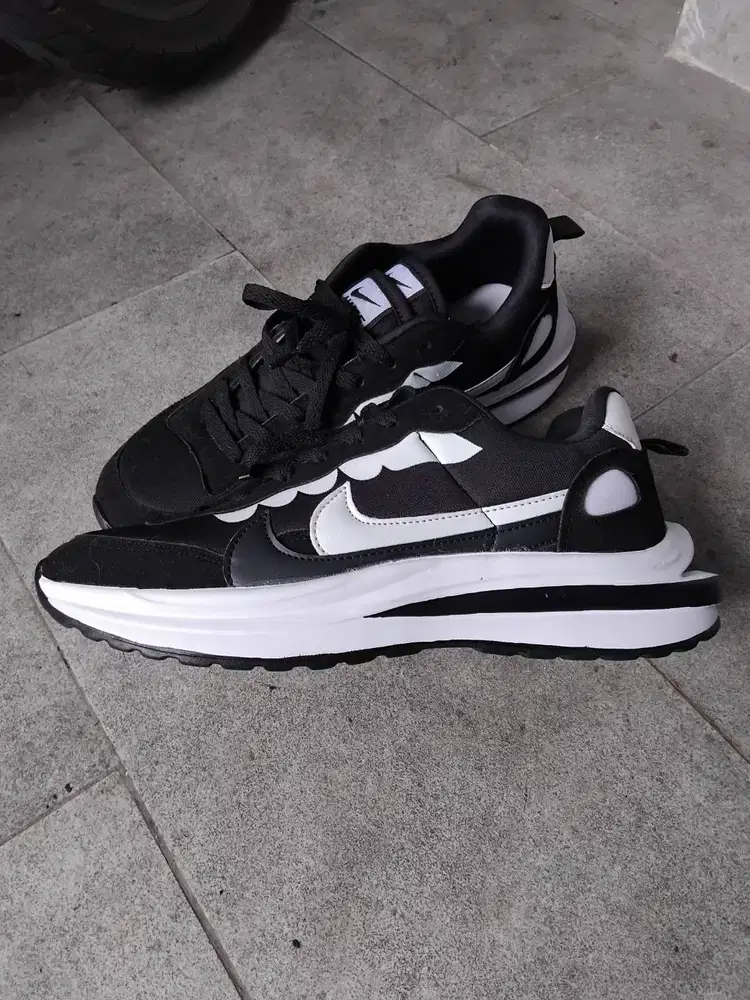 Nike sacai no 43 dan 39