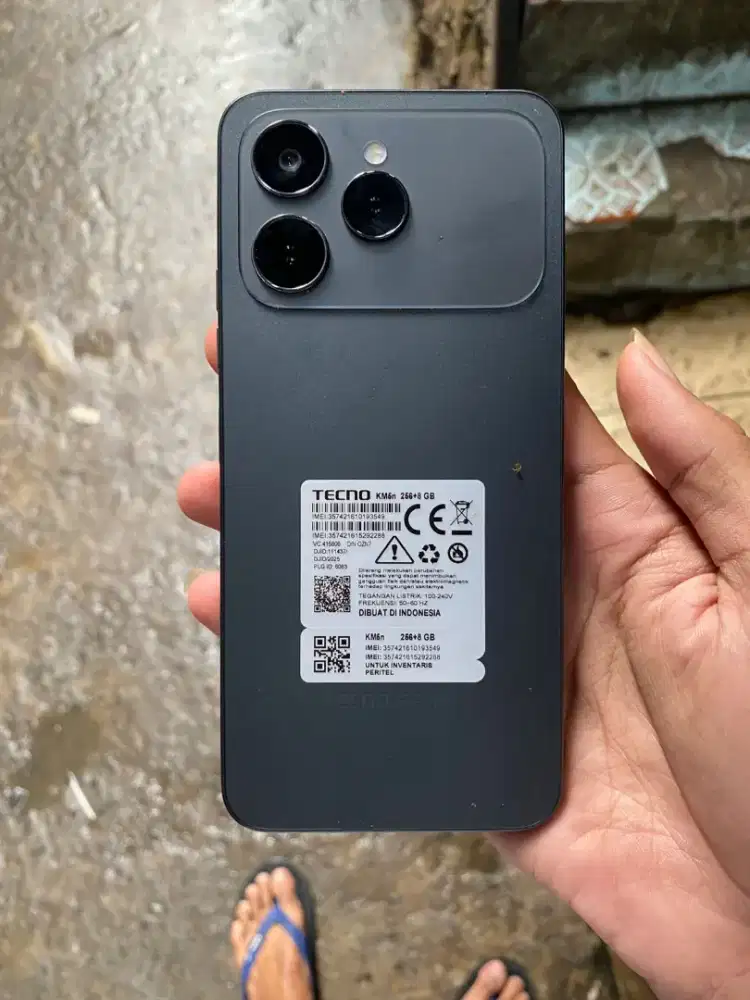Tecno spark 40 8)256