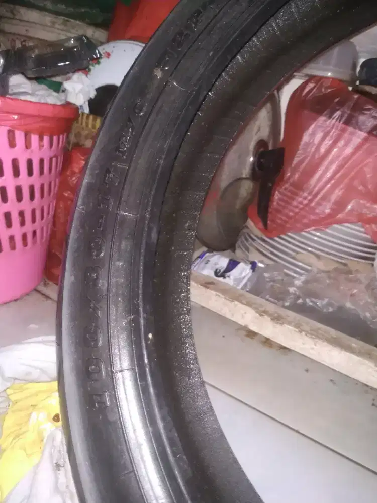 Ban depan/belakang merek roadwiner. Honda CBR 150