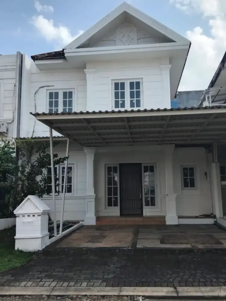 Jual cepat rumah clasic modern stlye. Kota Wisata Cibubur.