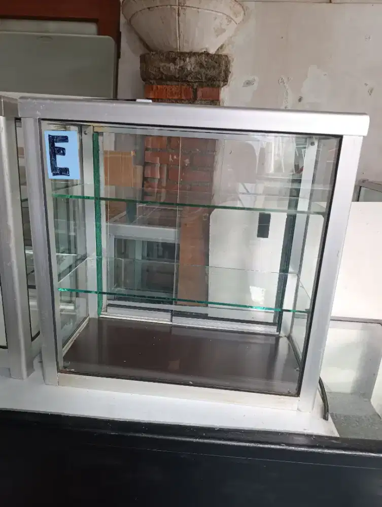 Jual Etalase roko kondisi second, Lok Pondok cabe udik, Tangsel