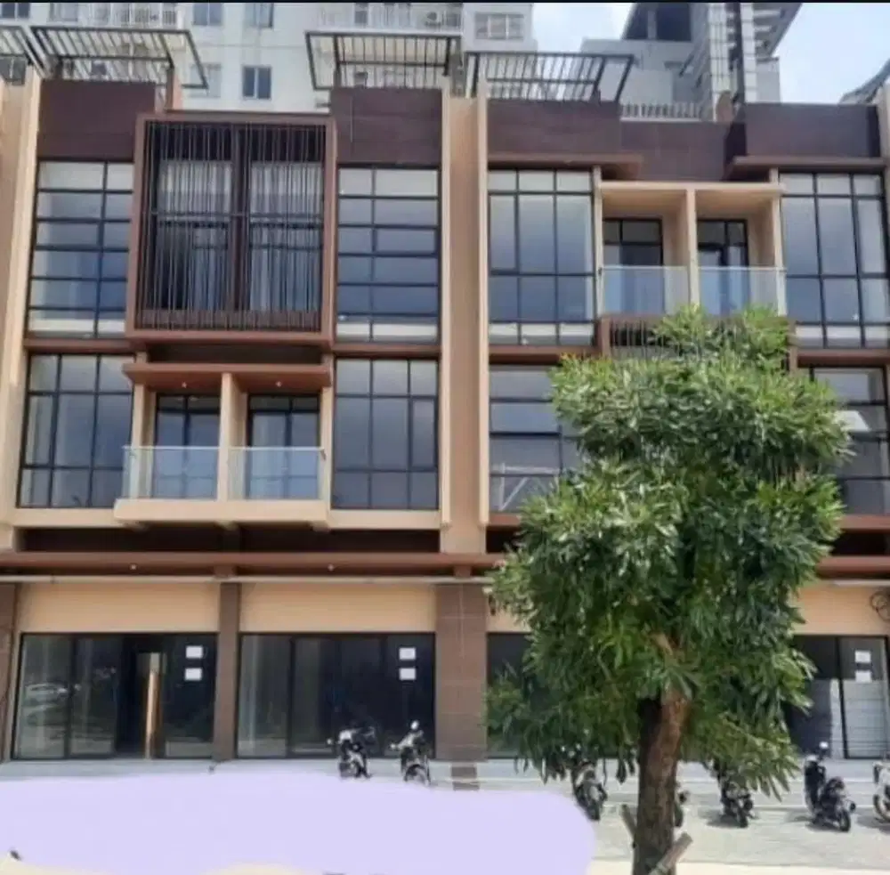 Disewakan Ruko 3,5 Lantai di Bukit Cimanggu City Bogor