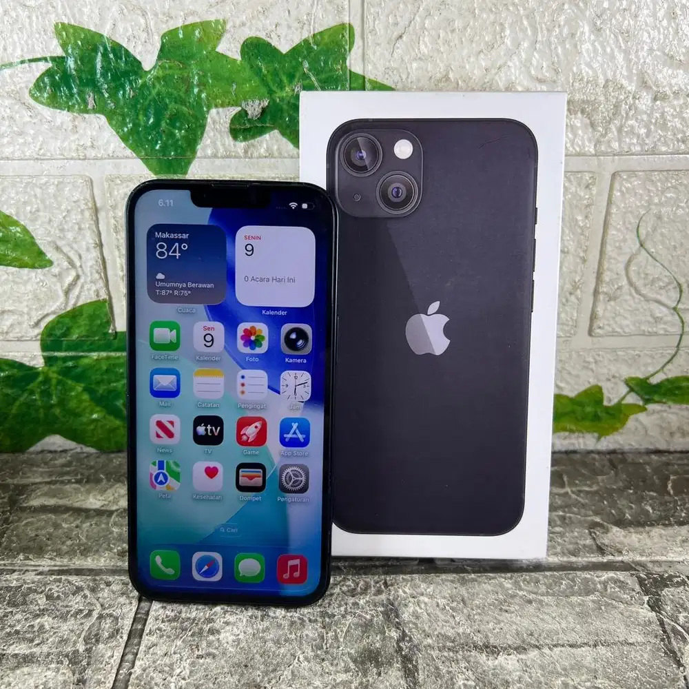 Iphone 13 basic 128 GB inter all operator minus bacdor retak sedikit