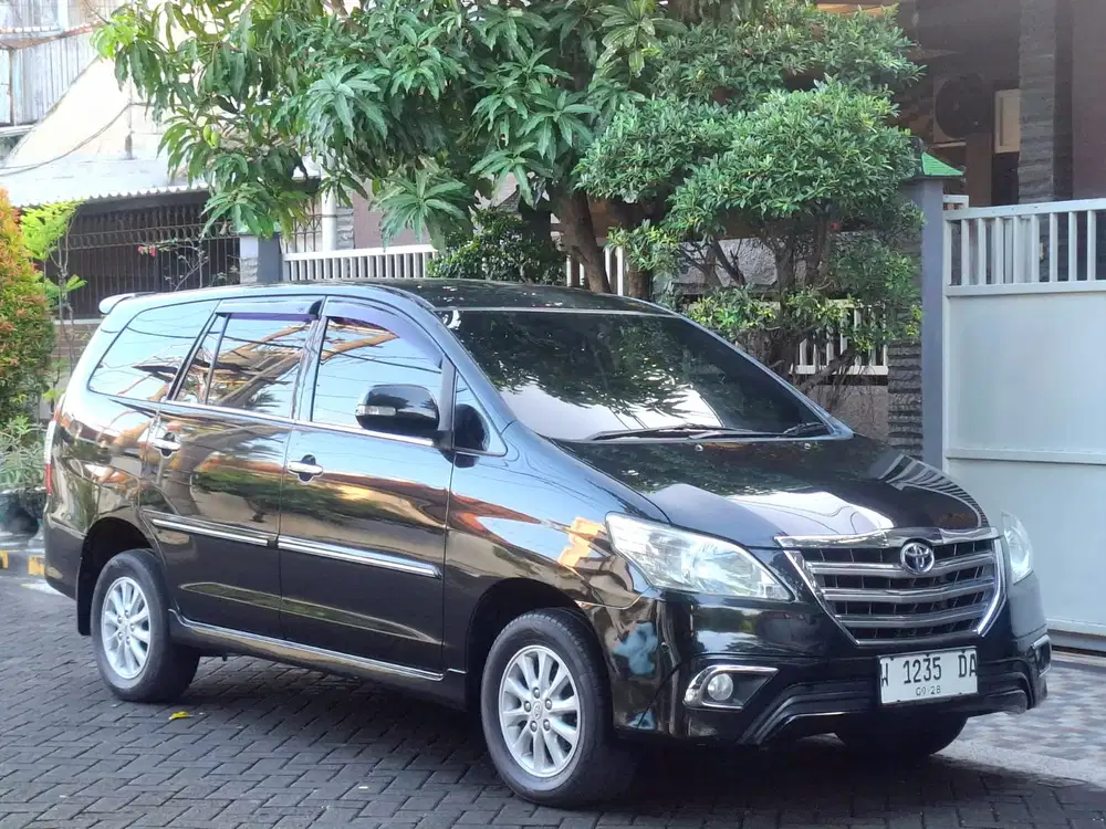 Toyota Kijang Innova 2013 Bensin
