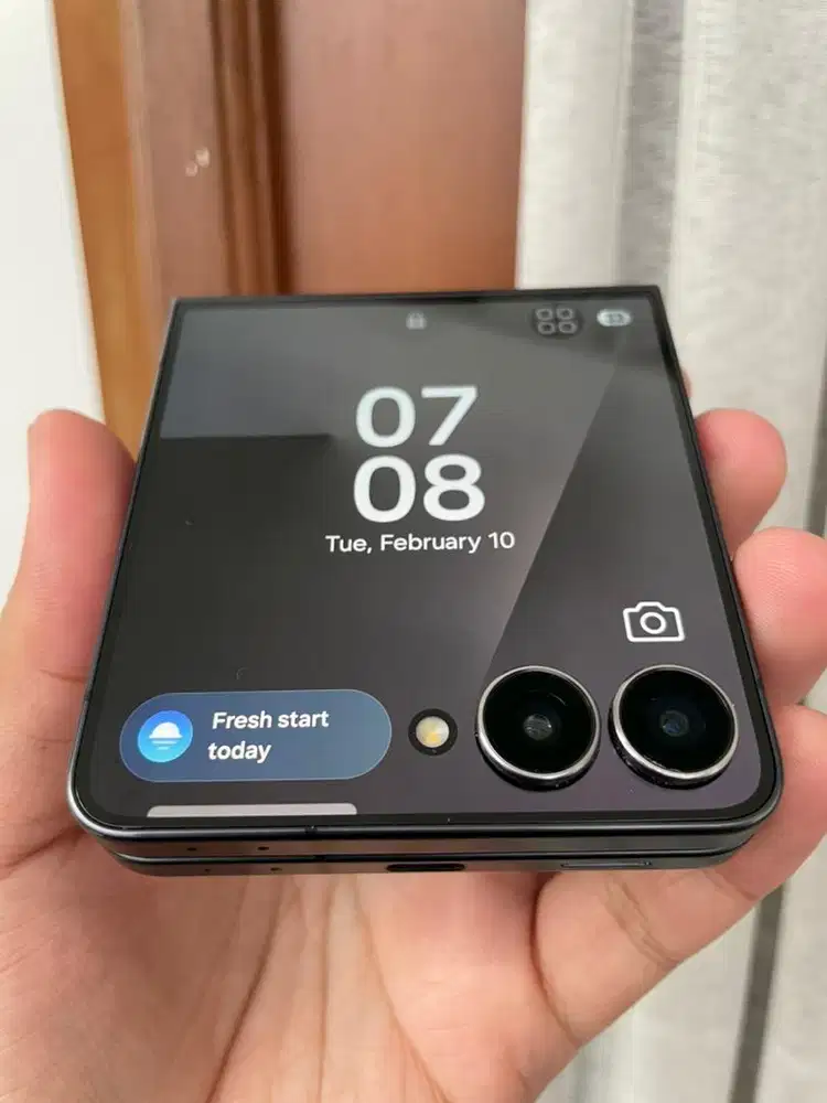 Samsung Z Flip 7 512Gb 5 Bulan Pakai Resmi