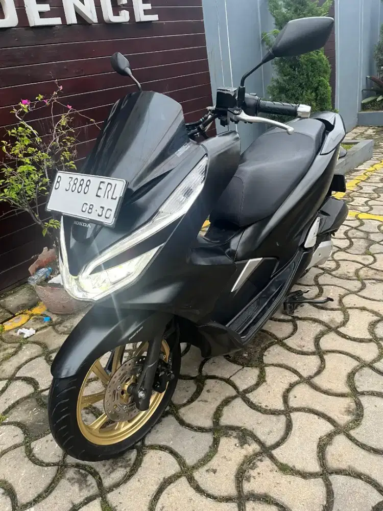 DIJUAL HONDA PCX CBS ORIGINAL