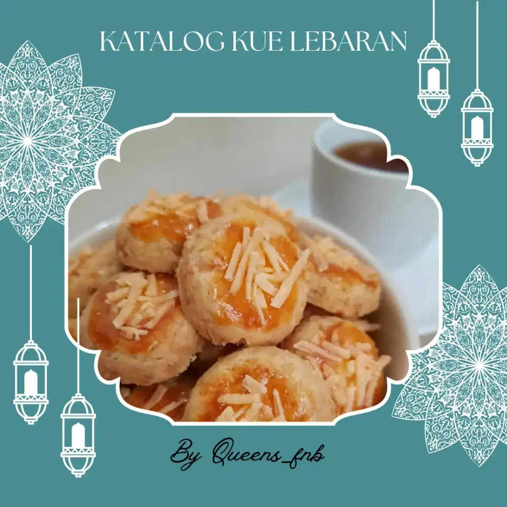 Karyawan produksi kue lebaran